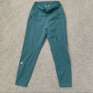 Ptula leggings, size M